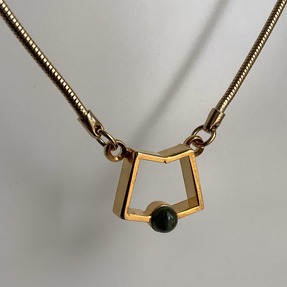 New vintage jade pendant necklace on round snake chain